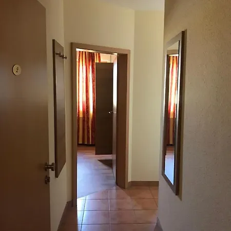 Laupus-hof Apartment *