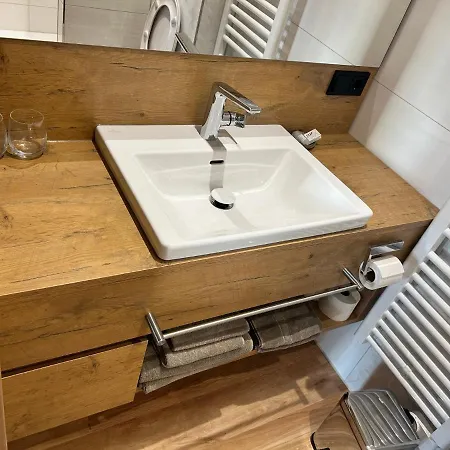 Laupus-hof Apartamento *